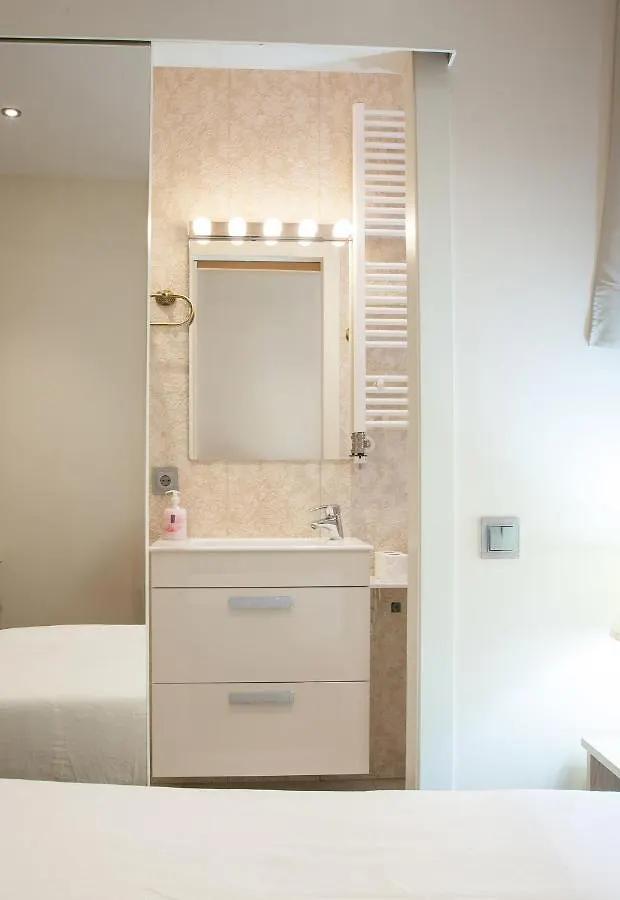 Hostal Excellence Barcelona Spain