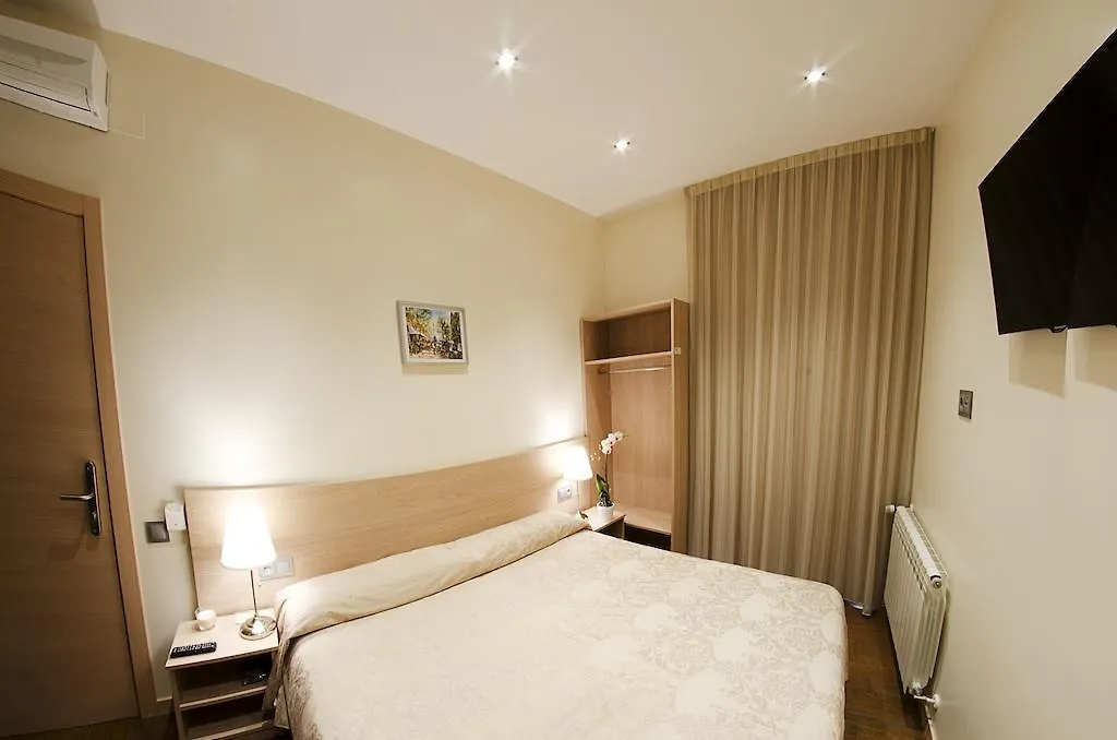 Hostal Excellence Barcelona 0*,