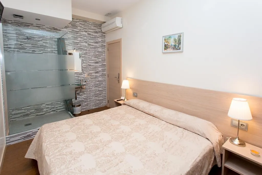 Hostal Excellence Barcelona 0*,