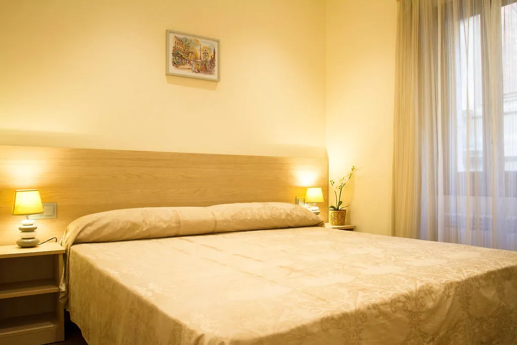 Hostal Excellence contacts
